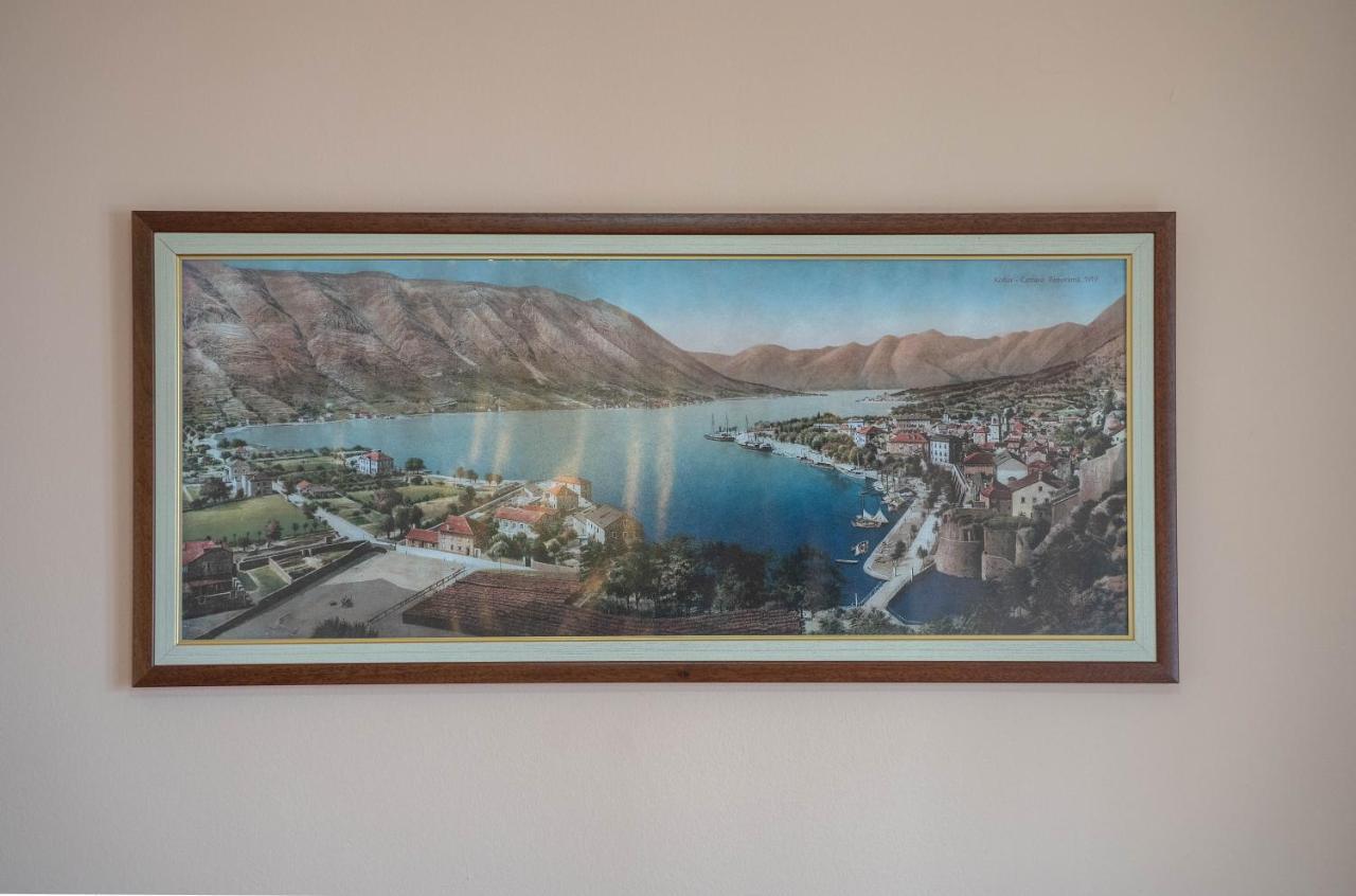 Seaside Serenity: 2-Bedroom Apartment With Boka Bay View Kotor Ngoại thất bức ảnh